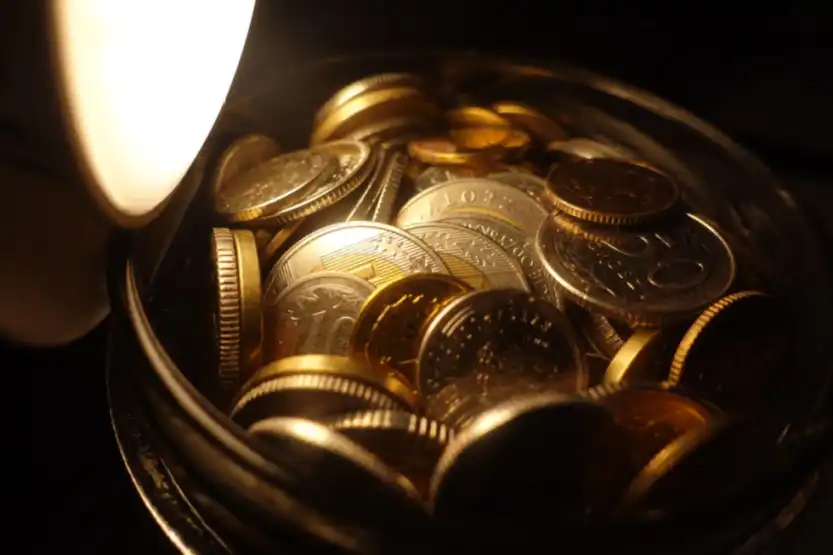Global Insurers' 2025 Profitability: A Cyclical Illusion?