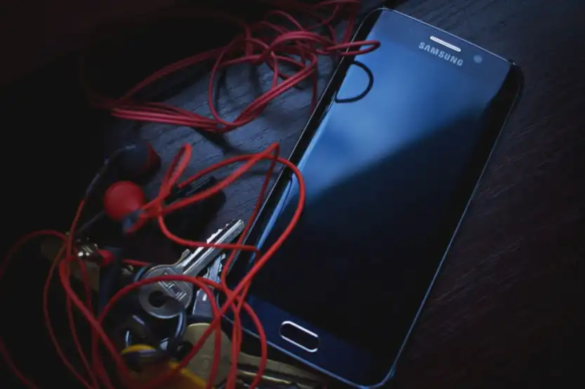 Samsung Workforce Reduction Looms: What Does It Mean for Investors?